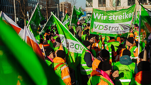 Blick auf einen Demonstrationszug