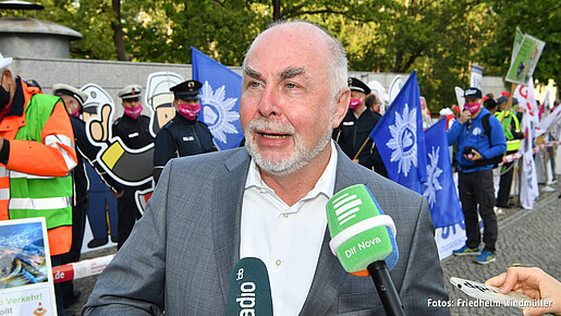 Ulrich Silberbach vor der 2. Verhandlungsrunde Ulrich Silberbach vor der 2. Verhandlungsrunde