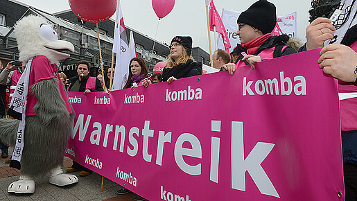 Warnstreik, Demo und Protestkundgebung in Salzgitter