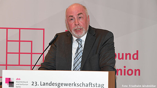 Ulrich Silberbach beim Gewerkschaftstag des dbb berlin Ulrich Silberbach beim Gewerkschaftstag des dbb berlin