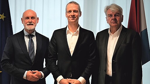 Volker Geyer mit dem luxemburgischen Minister für den öffentlichen Dienst, Serge Wilmes, und CGFP-Nationalpräsident Romain Wolff