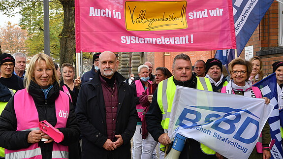 Einkommensrunde 2021: BSBD-Aktionstag Einkommensrunde, EKR, 2021, Tarifverhandlungen, Länder, Volker, Geyer, René, Müller, Hamburg, Justizvollzug, JVA, BSBD
