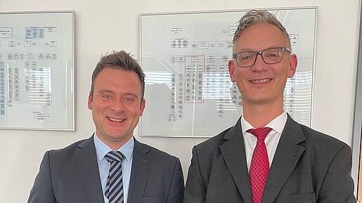 Das Foto zeigt Thomas Liebel, Vertreter für die Bundesbeamtengewerkschaften (links), und Dr. Michael Baum vom BMI.