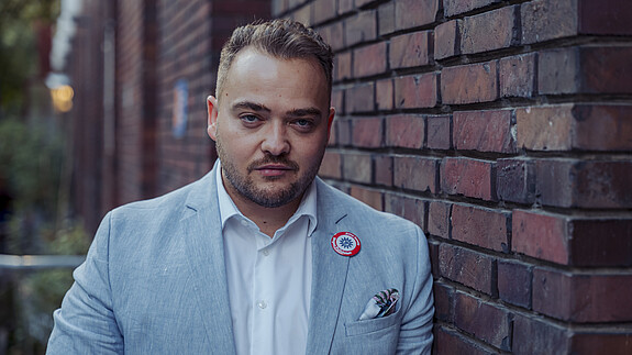 Matthäus Fandrejewski, Vorsitzender der dbb jugend, ruft dazu auf, bei den Landtagswahlen in Brandenburg demokratisch zu wählen. Matthäus Fandrejewski, Vorsitzender der dbb jugend, ruft dazu auf, bei den Landtagswahlen in Brandenburg demokratisch zu wählen.