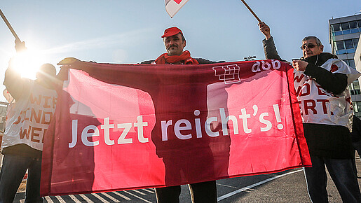 Warnstreik am Stuttgarter Flughafen Warnstreik am Stuttgarter Flughafen
