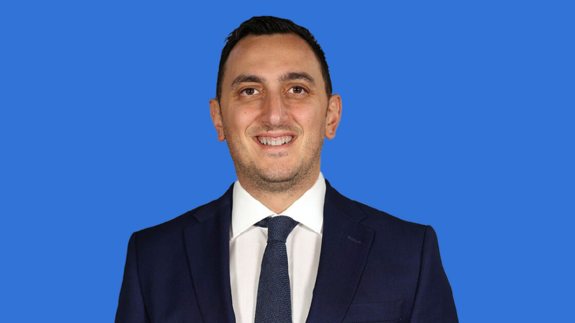 Glenn Micallef, 35 Jahre, wird neuer EU-Kommissar für Generationengerechtigkeit, Jugend, Kultur und Sport. Glenn Micallef, 35 Jahre, wird neuer EU-Kommissar für Generationengerechtigkeit, Jugend, Kultur und Sport.