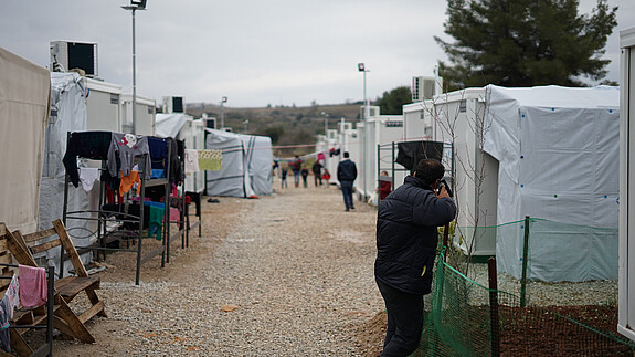Erwartungen der Zivilgesellschaft an eine europäische Migrationspolitik Camp von geflüchteten Menschen