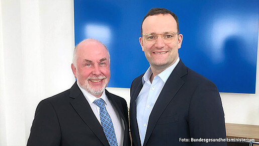 dbb Chef Ulrich Silberbach mit Bundesgesundheitsminister Jens Spahn dbb Chef Ulrich Silberbach mit Bundesgesundheitsminister Jens Spahn